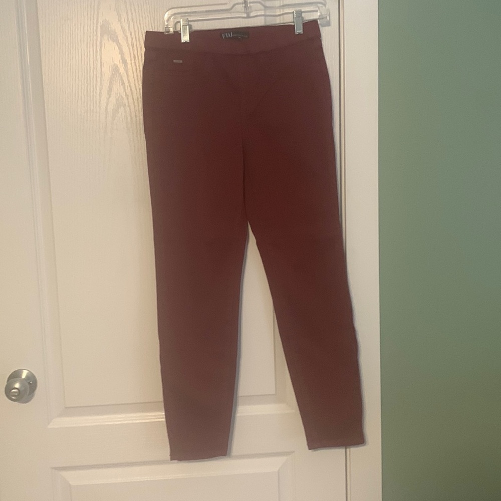 FDI Shaping Jeans.  Maroon Sz 4